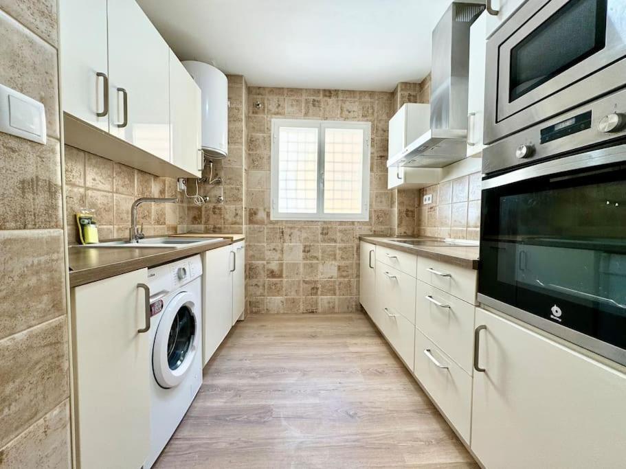 Spacious 3Bd Central Malaga With 2Bh & Ac Luaran gambar